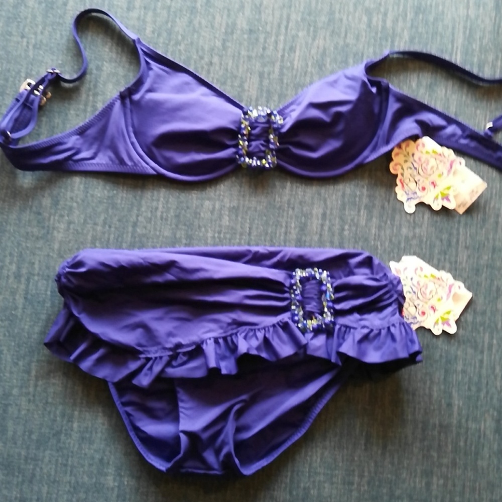 Becca bikini top L/bottom M